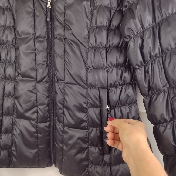 Kenneth cole NEW YORK women's Quilted puffer jacket size (L) - Picture 5 of 11